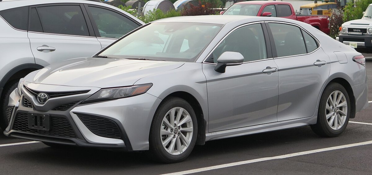 Toyota Camry photo